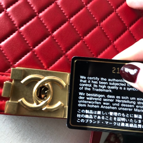 SOLD-Chanel boy bag old medium - Picture 7 of 14